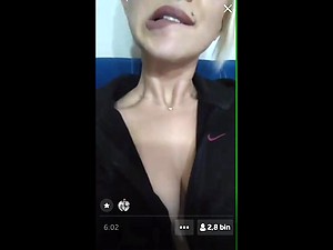 Turkish girl big boobs show on periscope