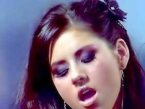 Ca Shayla Capri Matchless